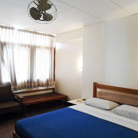 Ubon Hotel Ubon Ratchathani Bagian luar foto