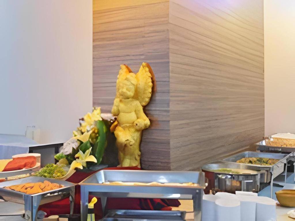 Ubon Hotel Ubon Ratchathani Bagian luar foto