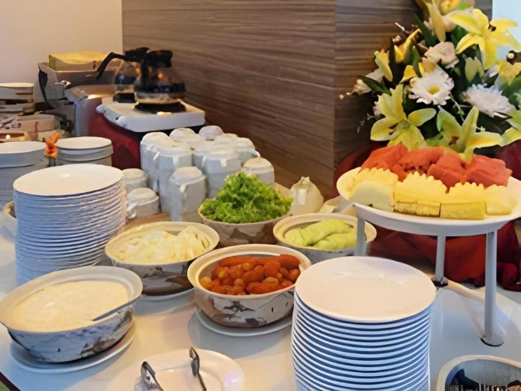 Ubon Hotel Ubon Ratchathani Bagian luar foto