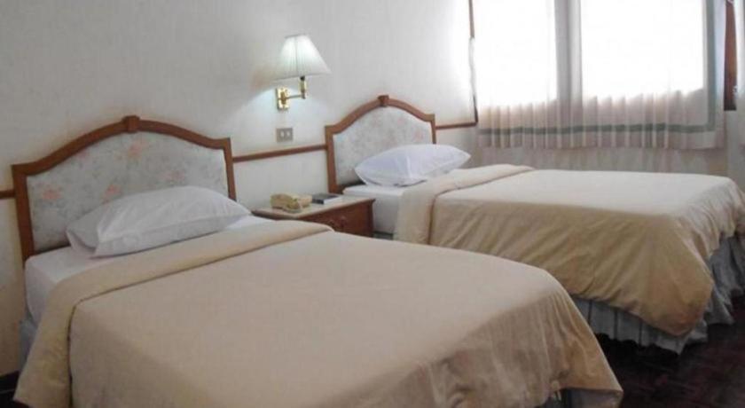 Ubon Hotel Ubon Ratchathani Bagian luar foto