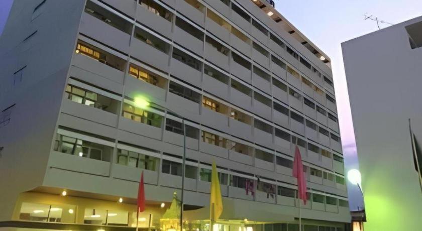 Ubon Hotel Ubon Ratchathani Bagian luar foto