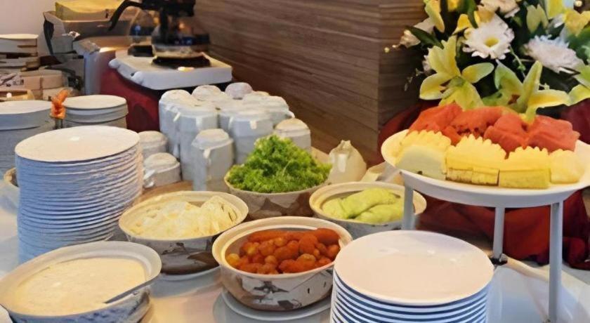 Ubon Hotel Ubon Ratchathani Bagian luar foto