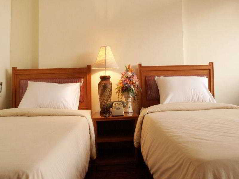 Ubon Hotel Ubon Ratchathani Bagian luar foto